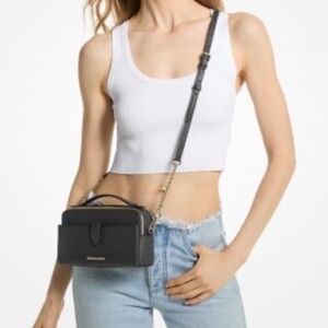 Micheal Kors Jet Set Medium Saffiano Leather Smartphone Double-Zip Crossbody Bag